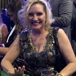 Meet your Posher, Debra